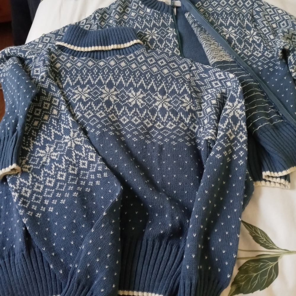 Kathy Ireland Swiss Style Combo Sweater Set